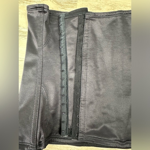 Miraclesuit Women's Black Flexible Waist Cincher Shaperware Corset 2XL - Picture 6 of 7